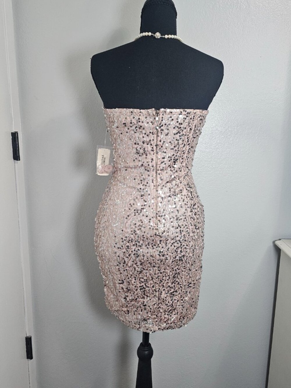 NEW Forever21 Pink Silver Sequin Strapless Wedding Cocktail Mini Dress - Sz Med - Picture 3 of 6